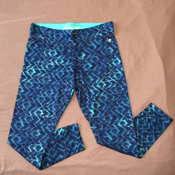 Performance-Lined Leggings - Picture 1 of 4